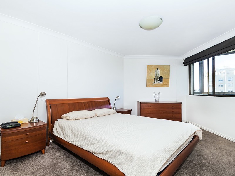 8-10 East Crescent Street, Mcmahons Point NSW 2060