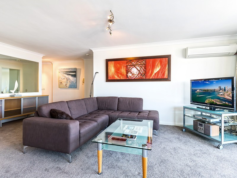 8-10 East Crescent Street, Mcmahons Point NSW 2060