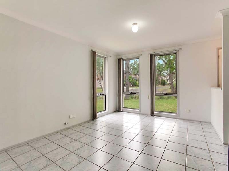 14 Howe Avenue, Horningsea Park NSW 2171