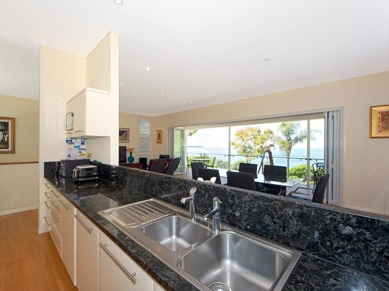 Sandstone Point QLD 4511