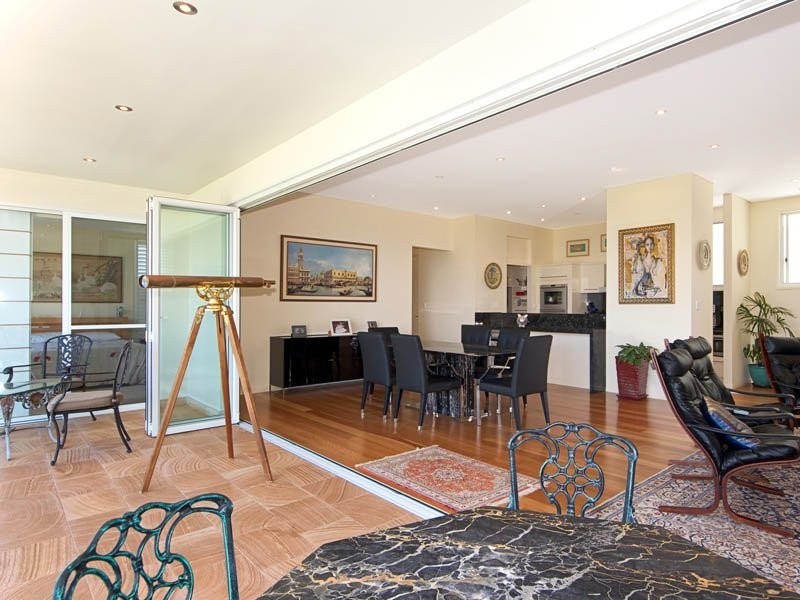 Sandstone Point QLD 4511