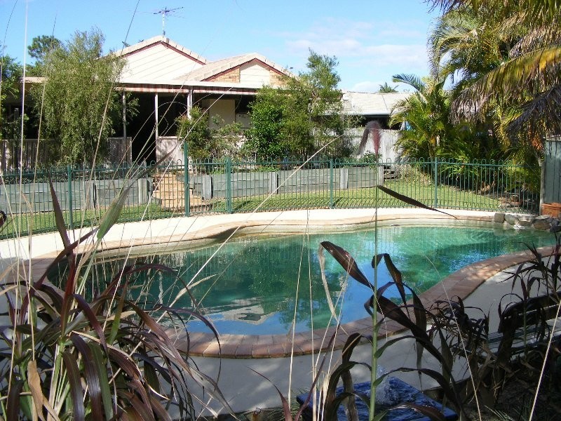 Sandstone Point QLD 4511