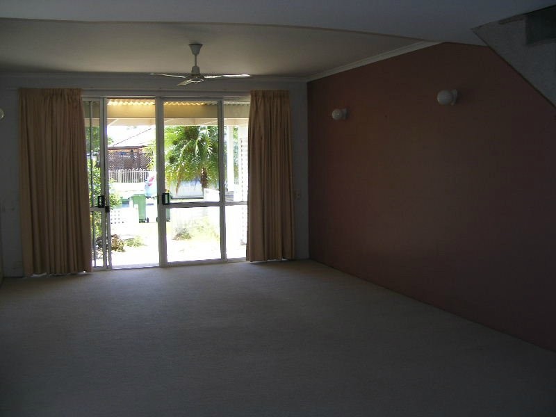 Unit 8 Venus Court, Banksia Beach QLD 4507