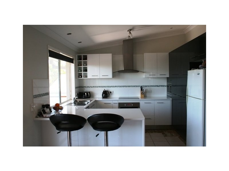 Sandstone Point QLD 4511