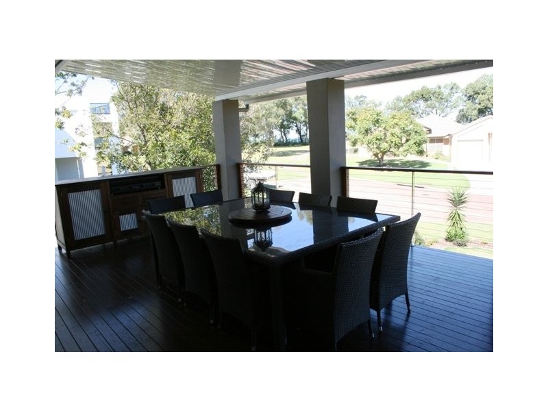 Sandstone Point QLD 4511