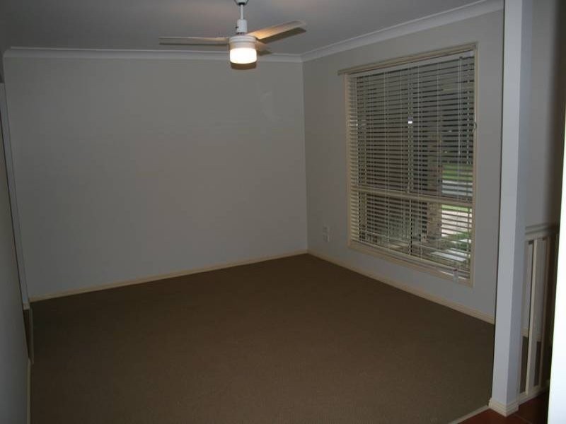 15 Solandra Circuit, Regents Park QLD 4118