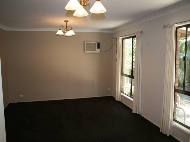 24 Lollard Street, Hillcrest QLD 4118