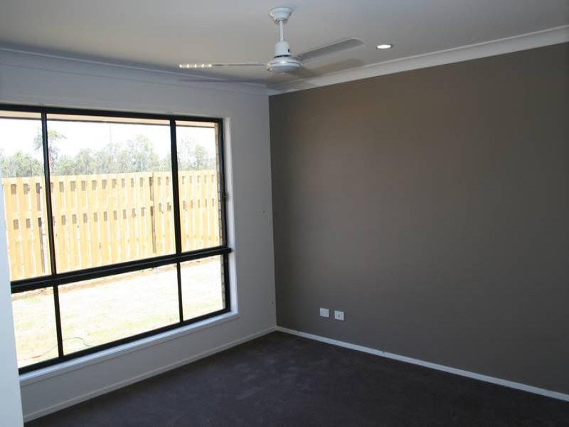 24 Flametree Street, Berrinba QLD 4117