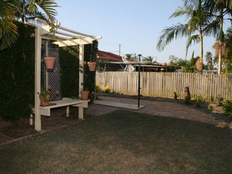 66 Haldham Crescent, Regents Park QLD 4118