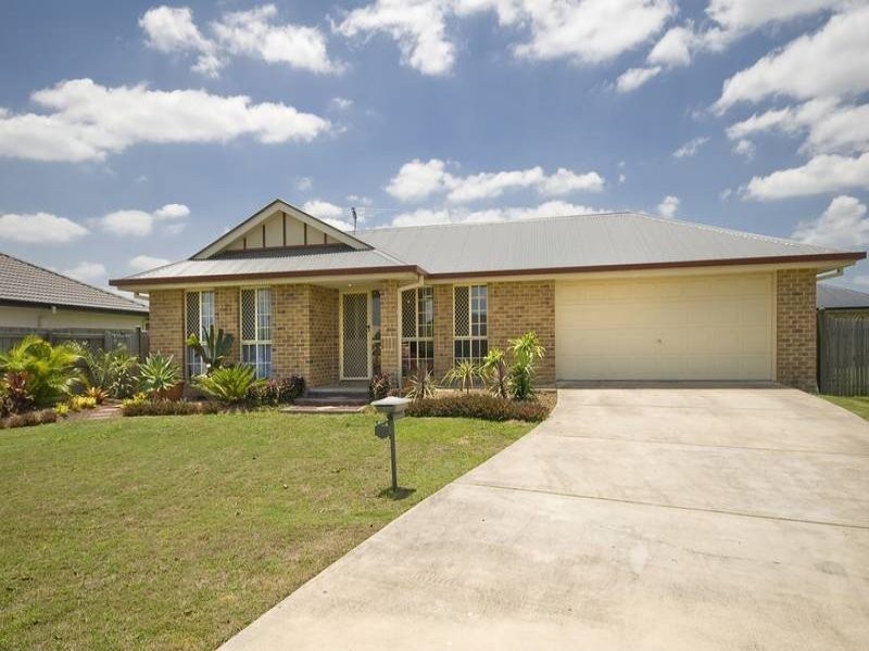 32 Lake Somerset Court, Logan Reserve QLD 4133