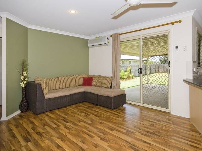32 Lake Somerset Court, Logan Reserve QLD 4133