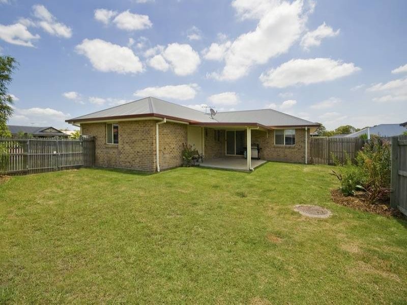 32 Lake Somerset Court, Logan Reserve QLD 4133