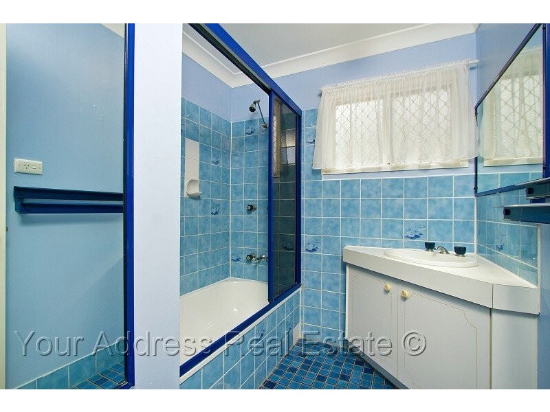 8 Barry Street, Boronia Heights QLD 4124