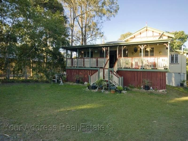 56 Smith Road, Park Ridge South QLD 4125