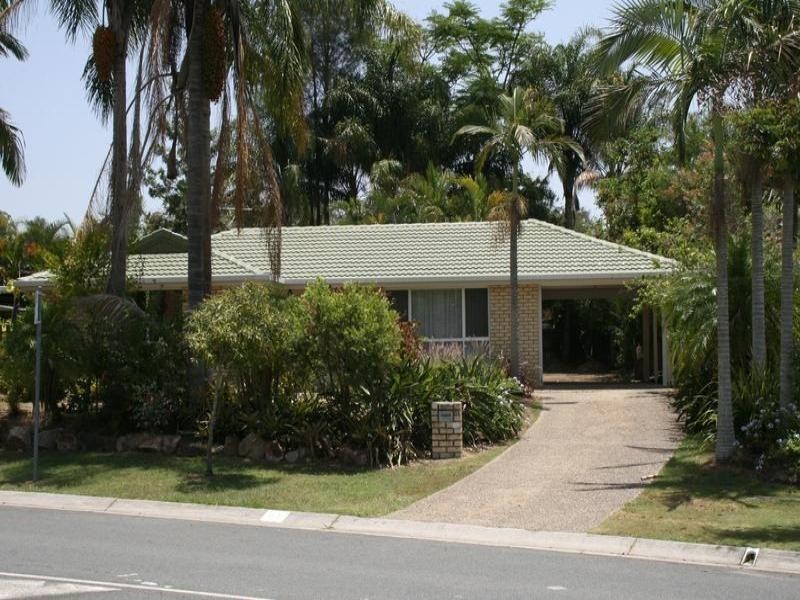 61 Federation Drive, Hillcrest QLD 4118
