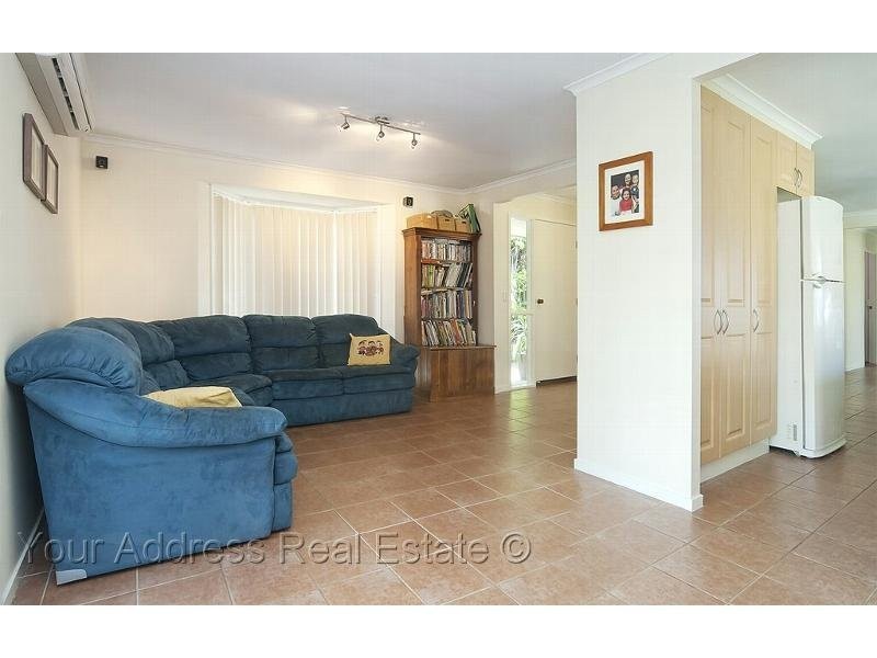 110 Bottlebrush Drive, Regents Park QLD 4118