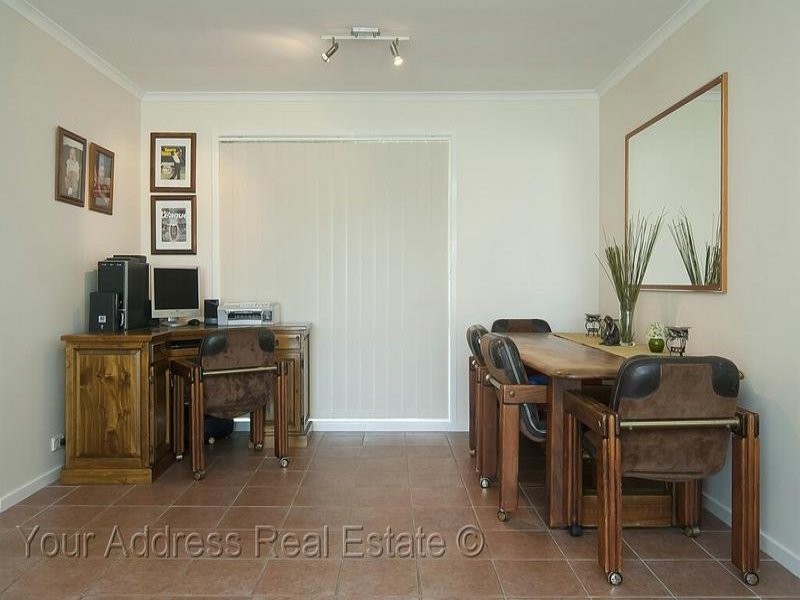 110 Bottlebrush Drive, Regents Park QLD 4118