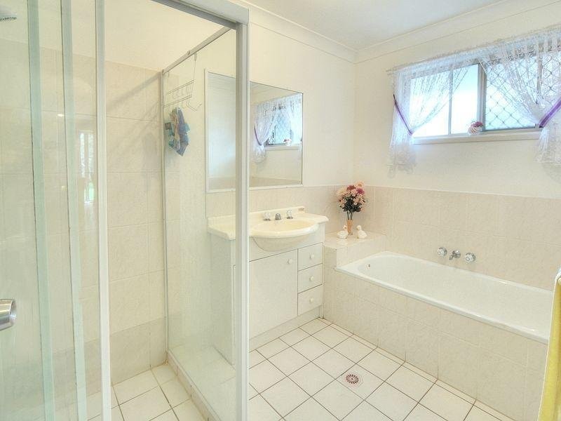 5 O’Neill Court, Calamvale QLD 4116