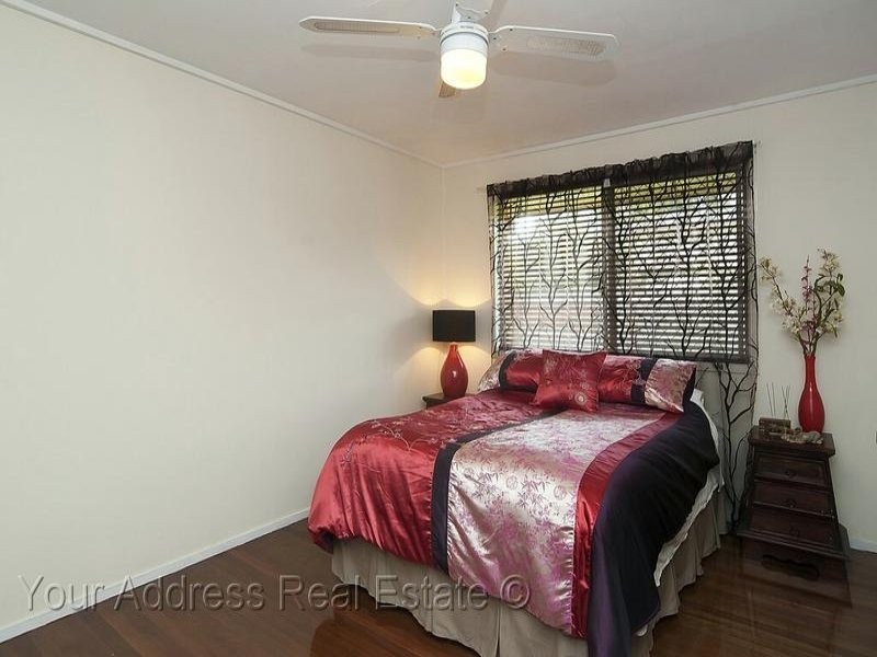 18 Modillion St, Woodridge QLD 4114