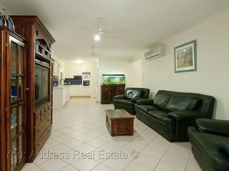 32 Brown Beech Crescent, Jimboomba QLD 4280