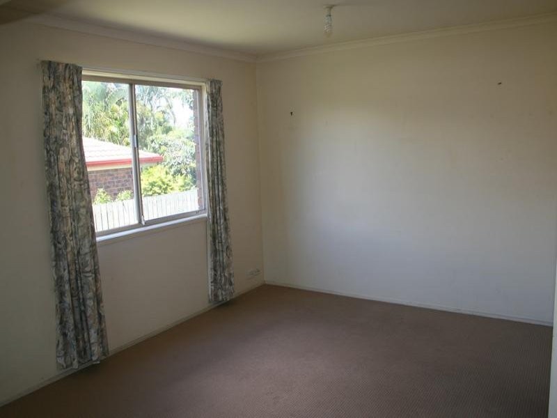6 Cocas Street, Regents Park QLD 4118