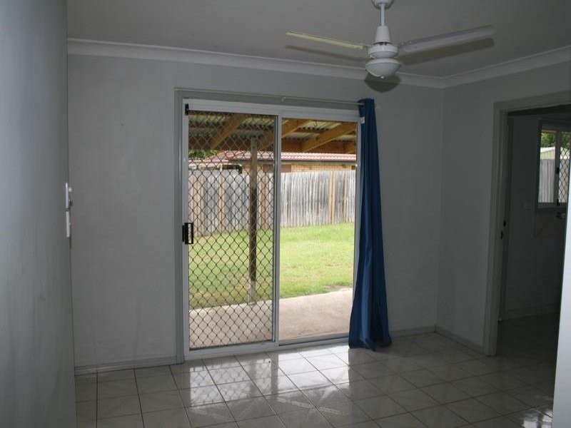 25 Indica Crescent, Regents Park QLD 4118