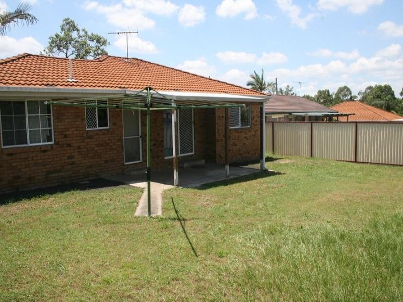 25 Indica Crescent, Regents Park QLD 4118