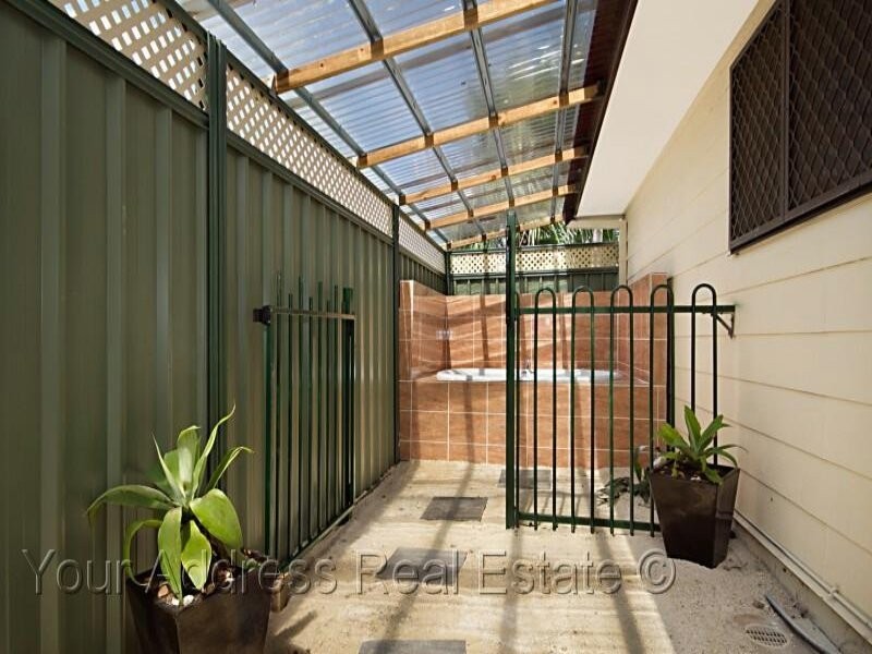 27 Serissa Street, Crestmead QLD 4132