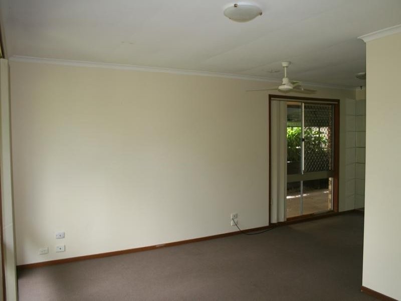32 Dracon Street, Regents Park QLD 4118