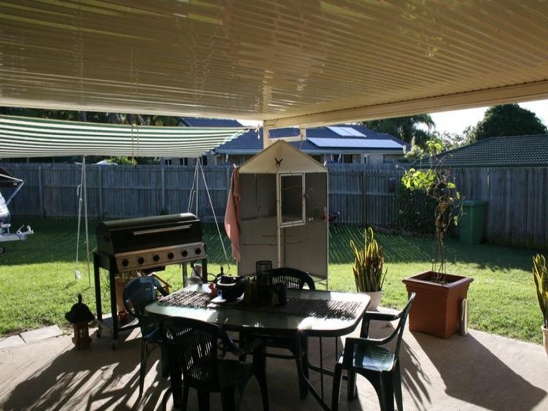 5 Sandheath Court, Regents Park QLD 4118