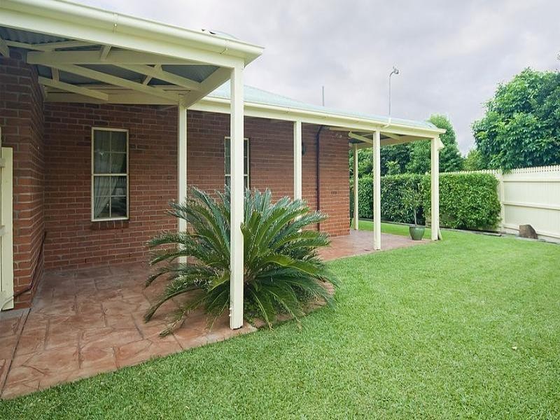1 Folium Court, Regents Park QLD 4118