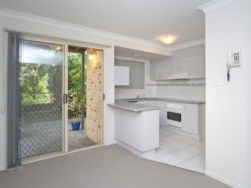 18/138 Golden Avenue, Calamvale QLD 4116