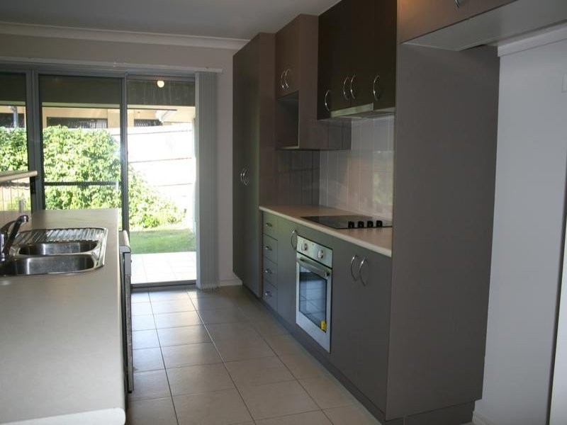32 Jeff Collins Drive, Bellbird Park QLD 4300