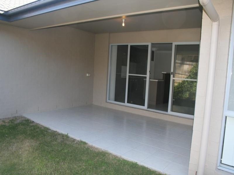 32 Jeff Collins Drive, Bellbird Park QLD 4300
