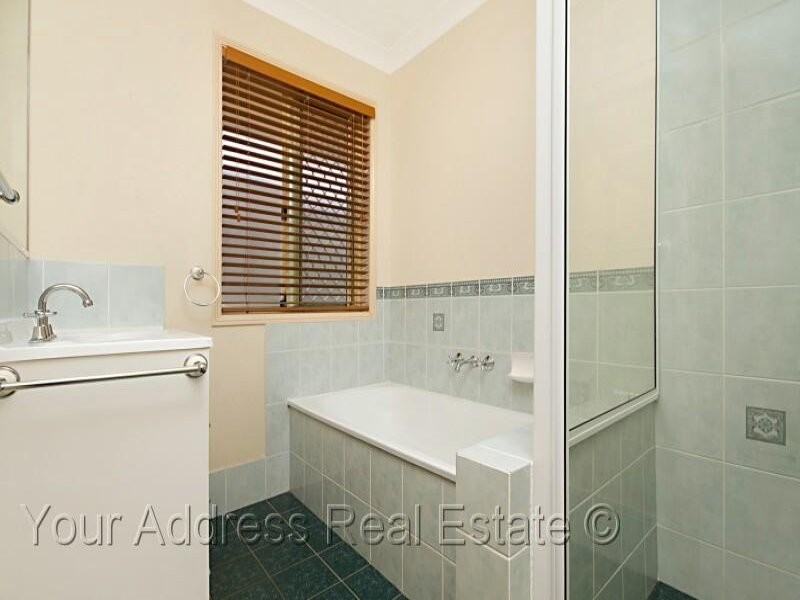 43 Benjamina Circuit, Regents Park QLD 4118
