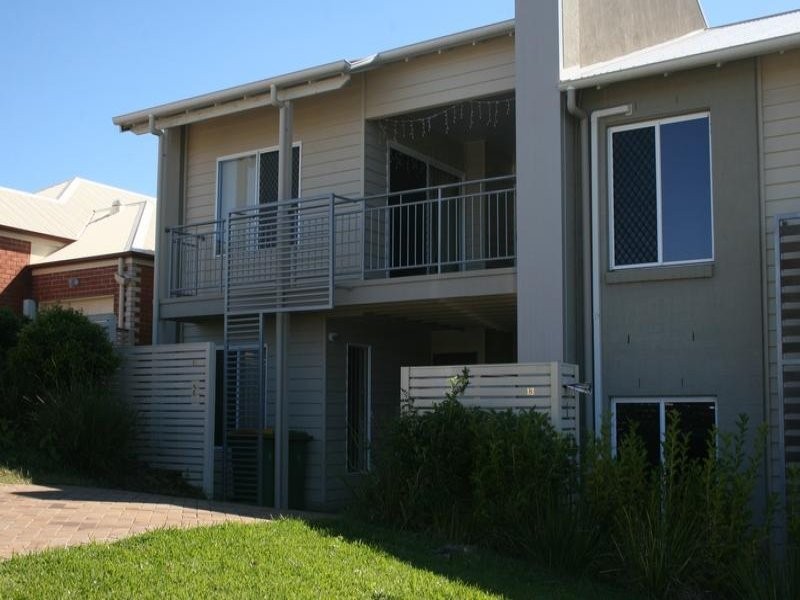 15 Riverside Crescent, Springfield Lakes QLD 4300