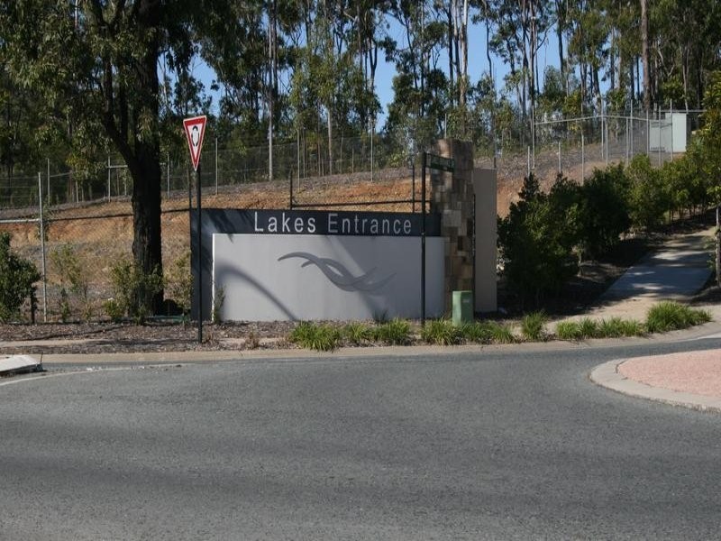 15 Riverside Crescent, Springfield Lakes QLD 4300