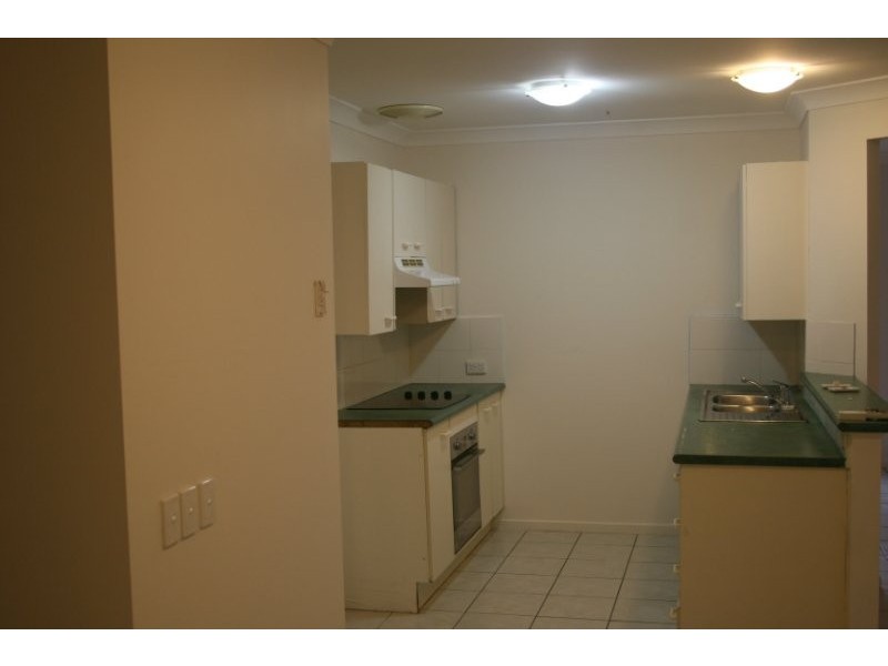 6 Ibrox Court, Regents Park QLD 4118