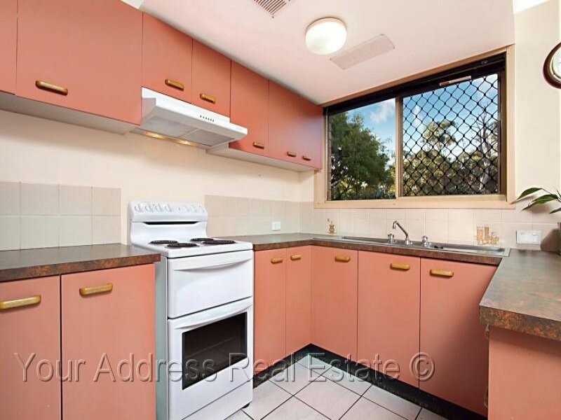5/6 Peverell Street, Hillcrest QLD 4118