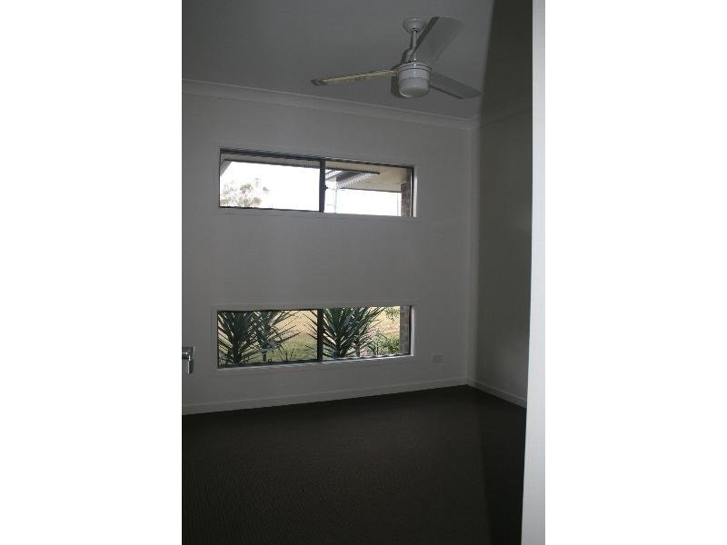 49 Fourth Avenue, Marsden QLD 4132