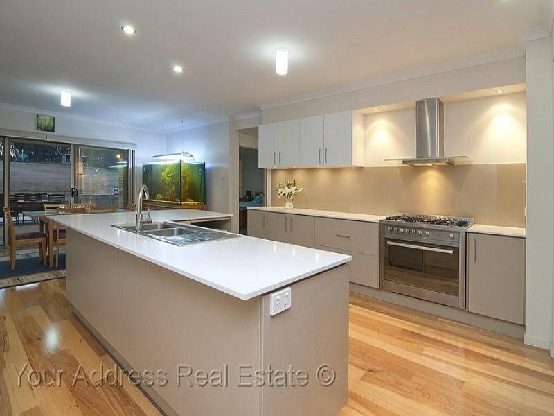 27 Scribbly Gum Court, New Beith QLD 4124