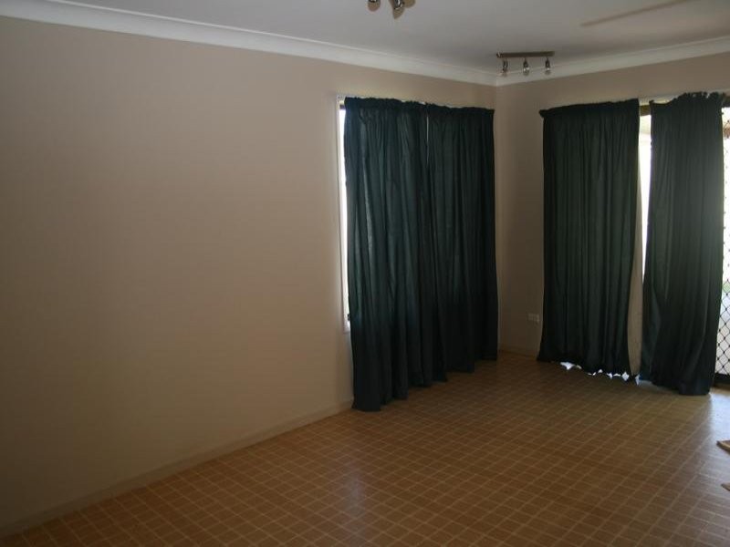 6 Dampier Court, Boronia Heights QLD 4124