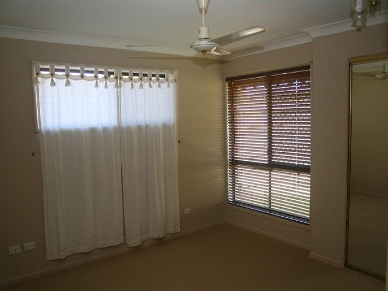 6 Dampier Court, Boronia Heights QLD 4124