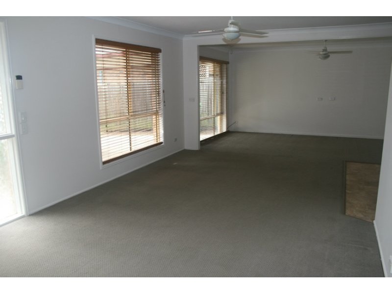 19 Burdekin Court, Hillcrest QLD 4118