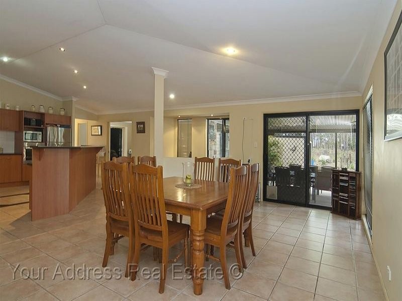 2 Jabiru Avenue, Greenbank QLD 4124