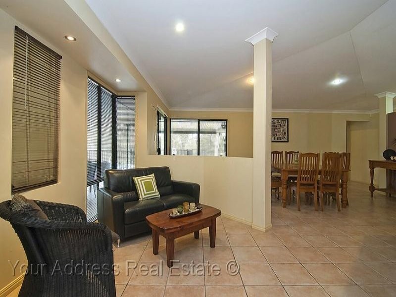 2 Jabiru Avenue, Greenbank QLD 4124