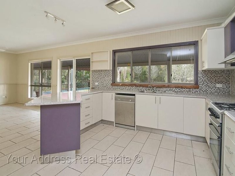 82 Sylvan Road, Park Ridge South QLD 4125