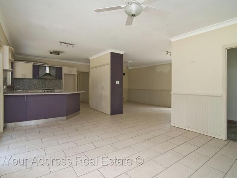 82 Sylvan Road, Park Ridge South QLD 4125