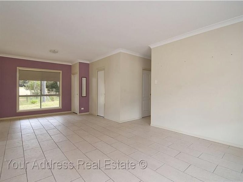 82 Sylvan Road, Park Ridge South QLD 4125