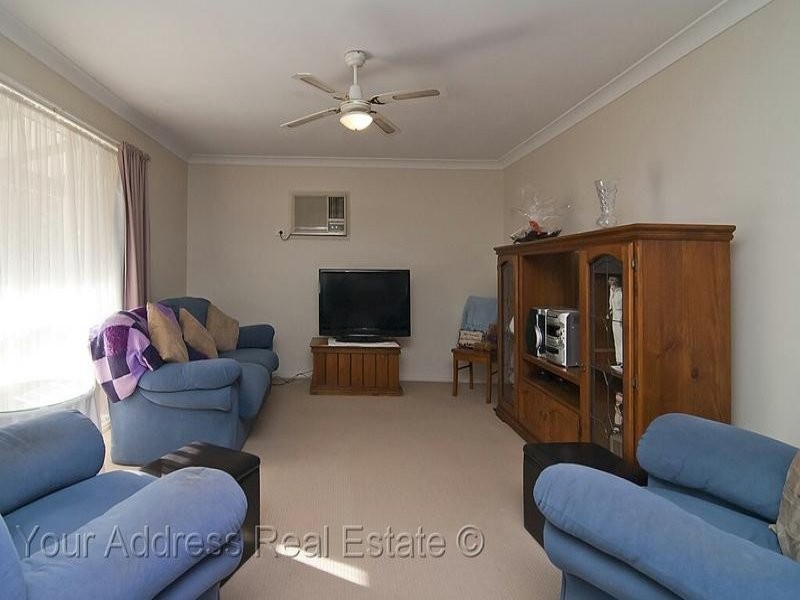 27 Emerald Drive, Regents Park QLD 4118